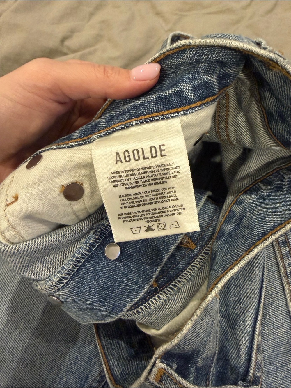 Agolde Straight Leg High-Rise Jeans in Medium Blue Wash - Picture 4 of 6